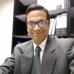 Author: System Engineer with Master's Degree in Industrial Engineer Carlos Wilfredo Alayon Parra
