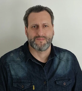 Auteur: M.A. Nicolas Hacker