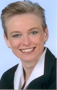 Autor: Diplom Kauffrau Anna Maria Hüwel, MBA